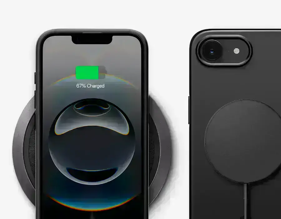 iPhone в чохлі Spigen Thin Fit на бездротовій зарядній станції