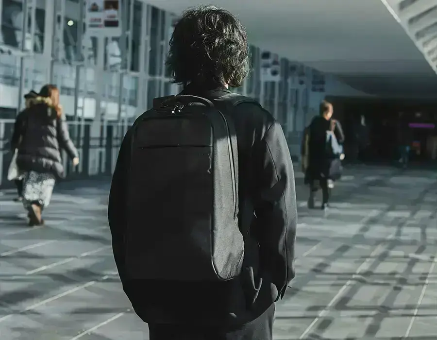 Рюкзак Incase ICON Lite Pack 12L з демонстрацією конструкції та матеріалу