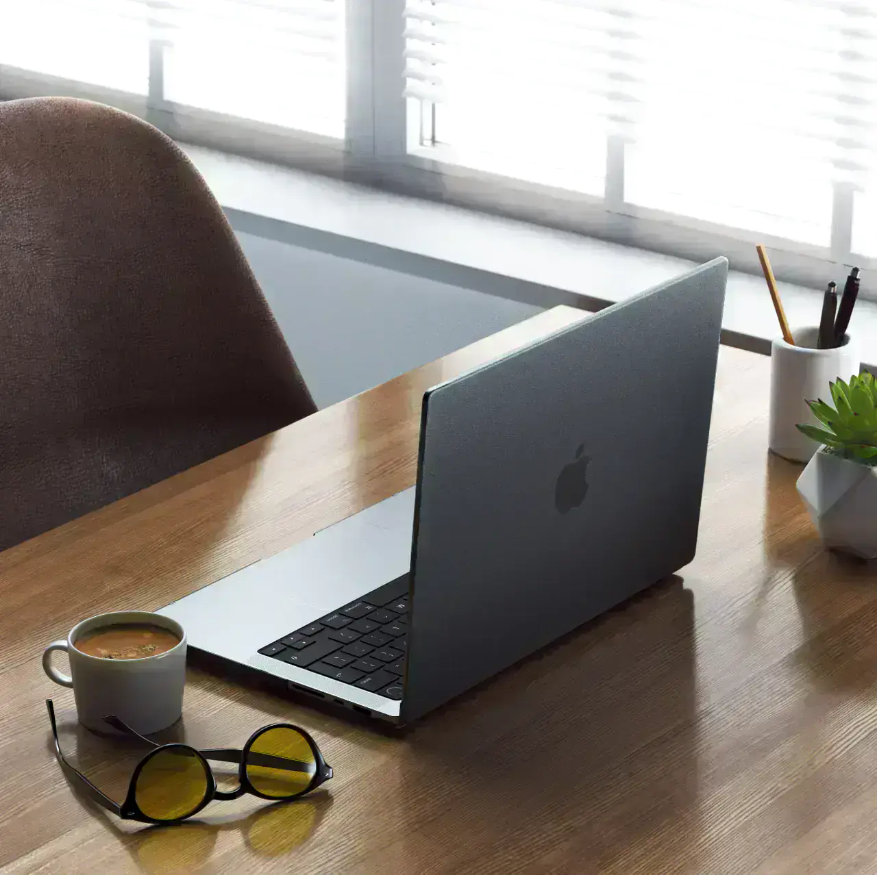 satechi-eco-hardshell-sase-for-macbook-pro-14-space-gray-st-mbp14dr-3