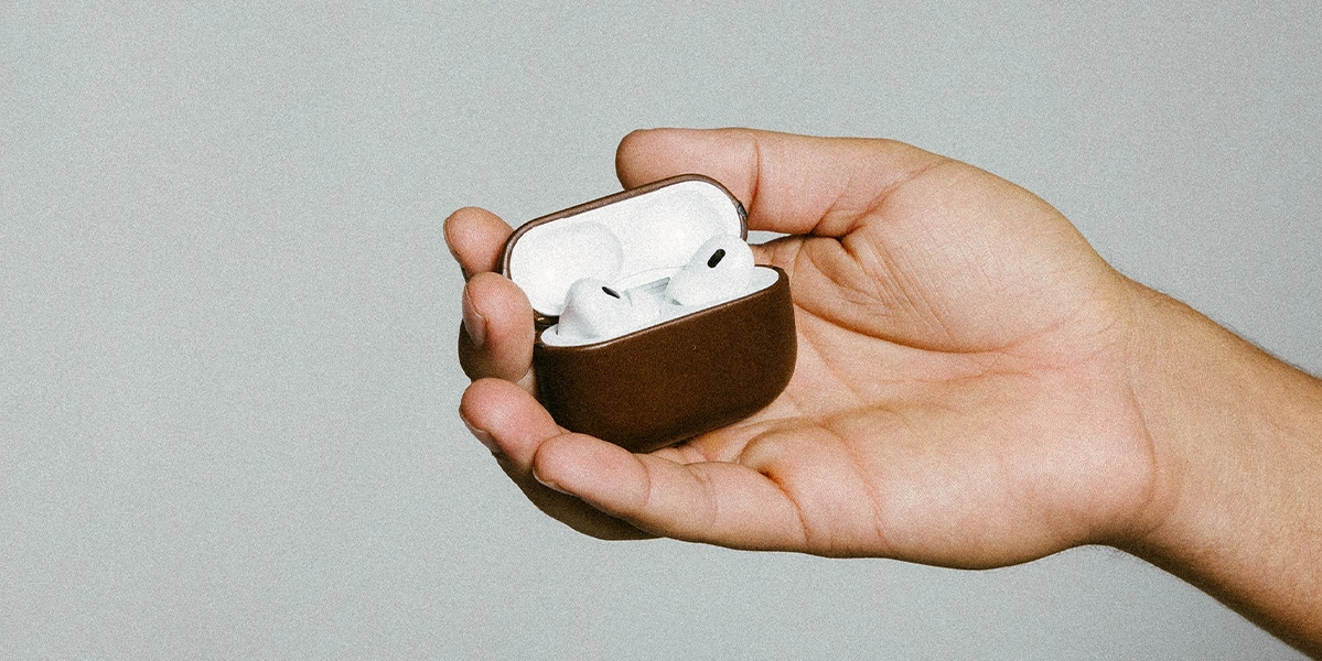 Чехол Nomad Modern Horween Leather Case для AirPods Pro 3 - Rustic Brown (NM011284858)