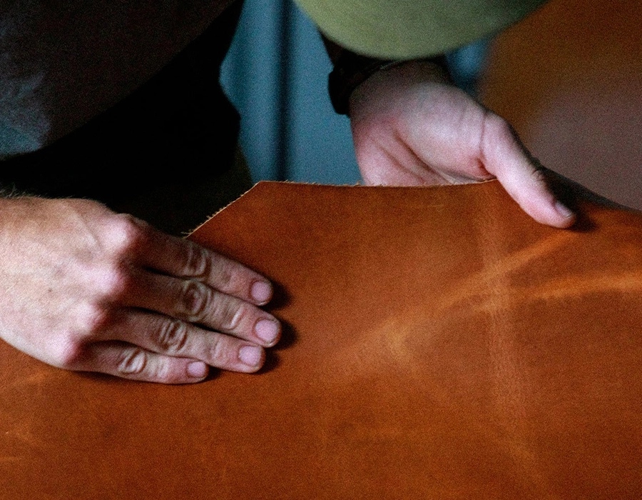 Чехол Nomad Modern Horween Leather Case для AirPods Pro 3 - Rustic Brown (NM011284858)