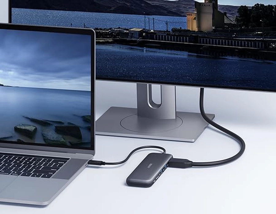 Anker 332 USB-C Hub, подключённый к 4K-монитору — пример передачи изображения через HDMI