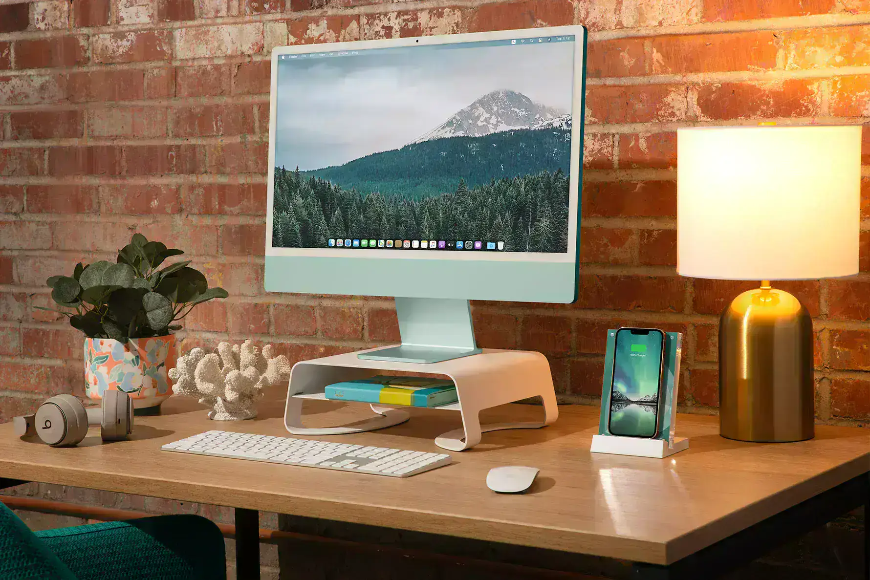 alyuminijeva-pidstavka-twelve-south-curve-riser-for-imac-and-displays-2