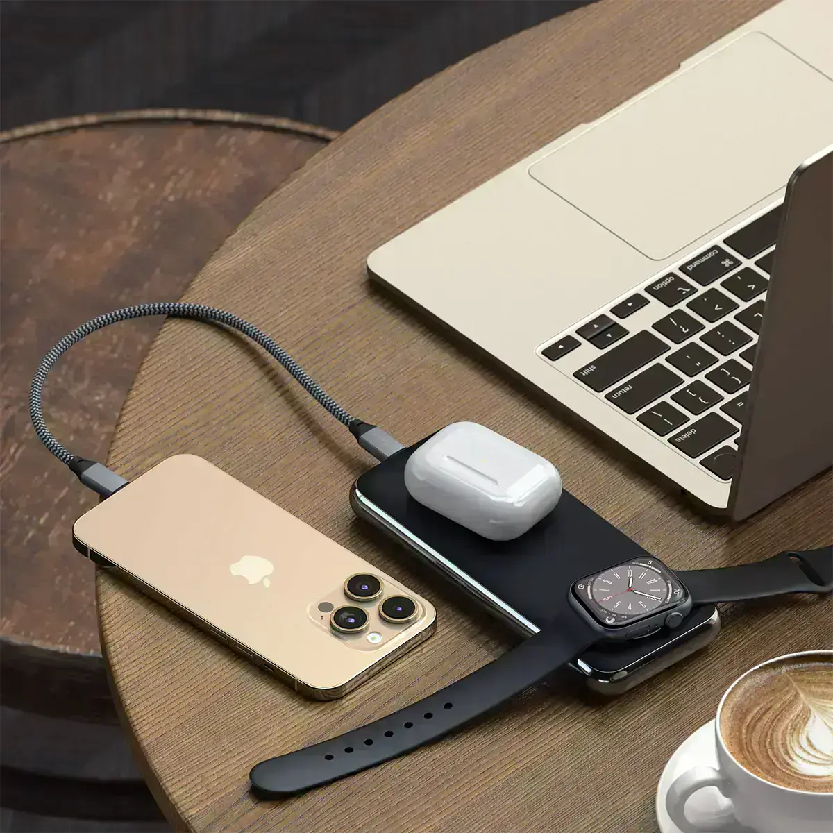 satechi-quatro-wireless-charger-2