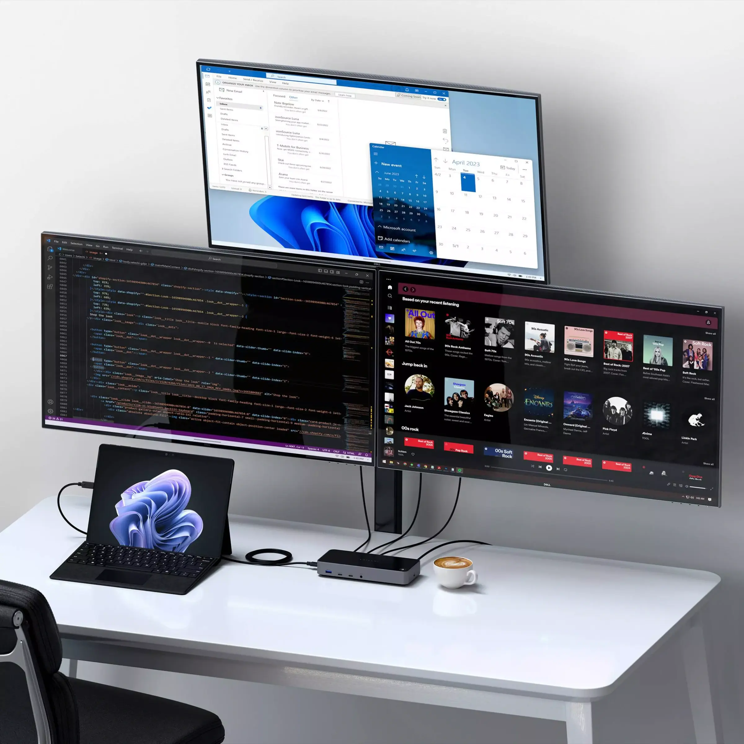 triple-4k-display-docking-station-2