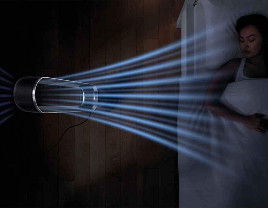 Dyson AM07 у кімнатному інтер'єрі – потужне охолодження влітку