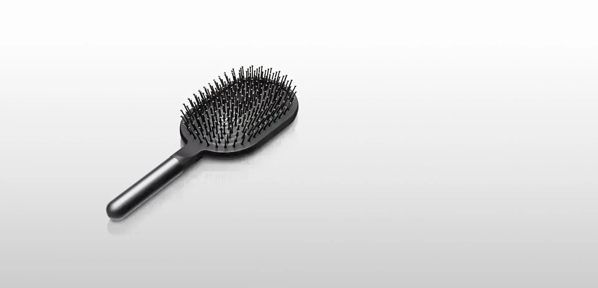 dyson-paddle-brush-nickel-black-1