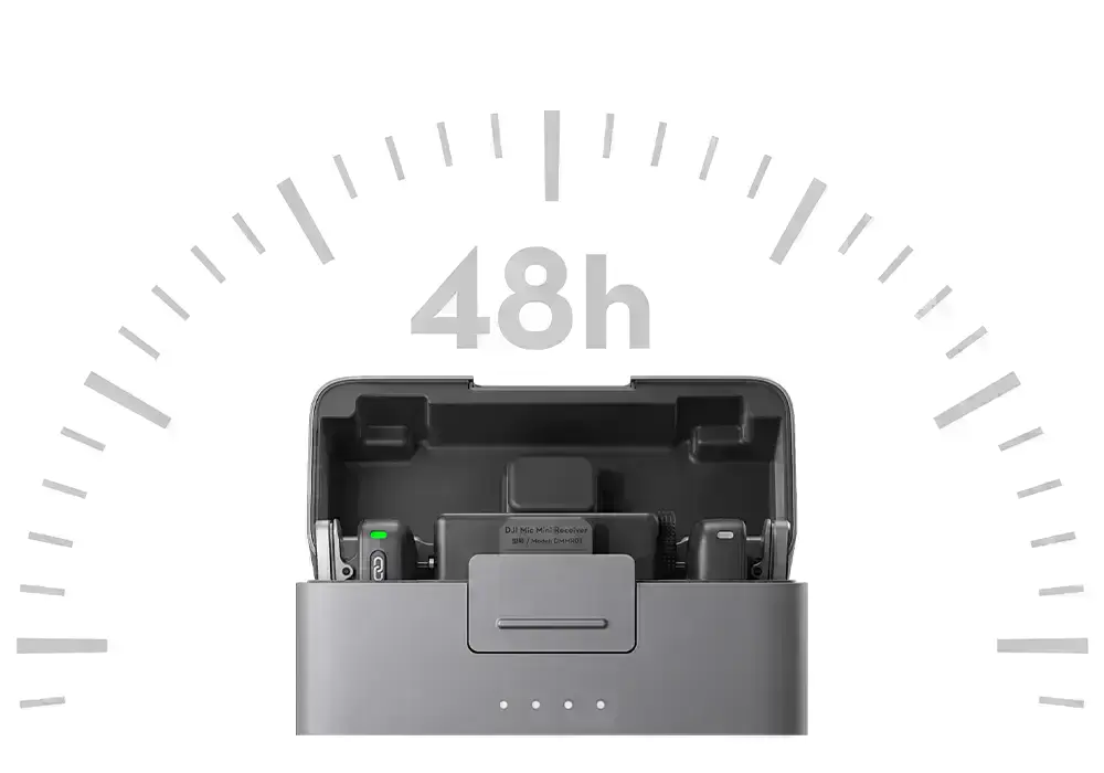 Зарядка DJI Mic Mini за допомогою зарядного футляра
