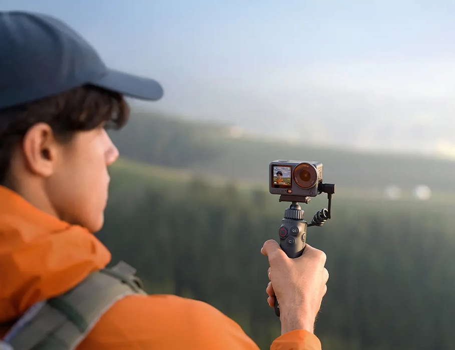 Екшн-камера DJI Osmo Action 6 Adventure Combo