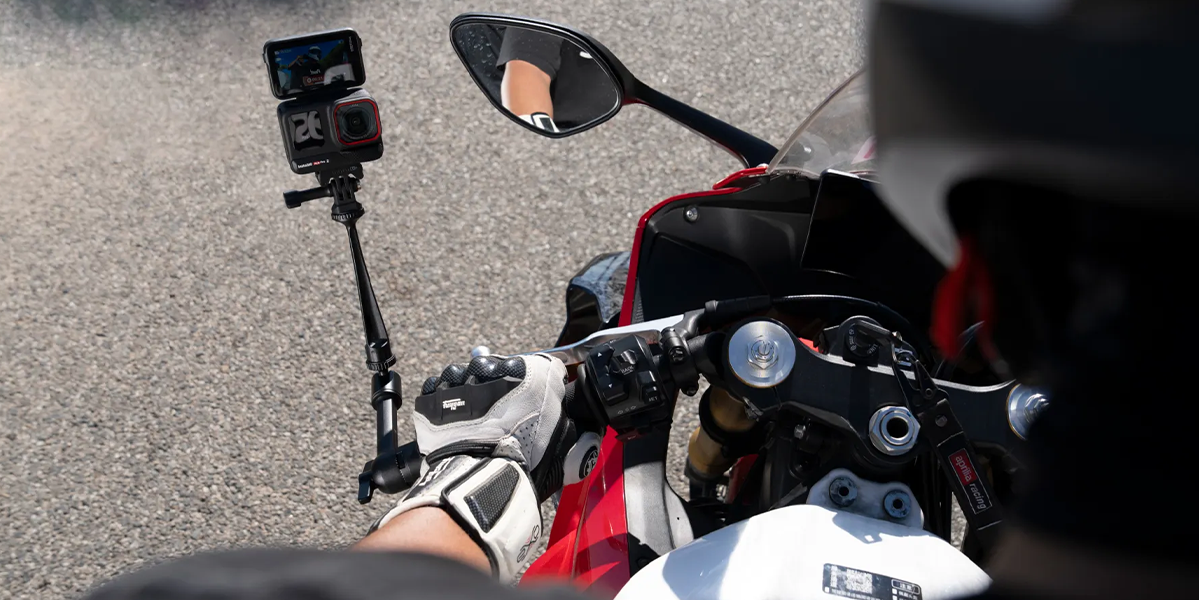Кріплення на мотоцикл Insta360 Motorcycle Magic Arm (CINSEAVW)