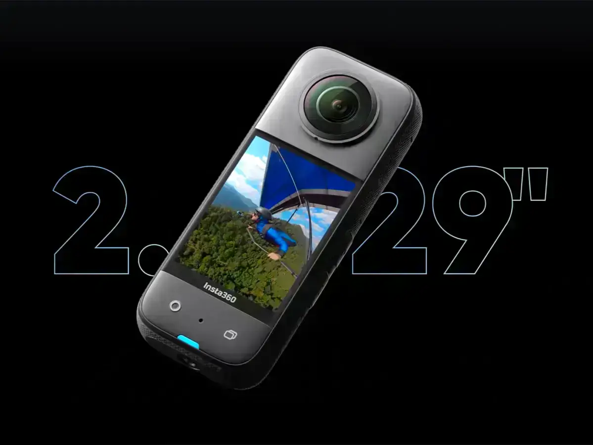 великий сенсорний екран на екшн-камері Insta360 X3