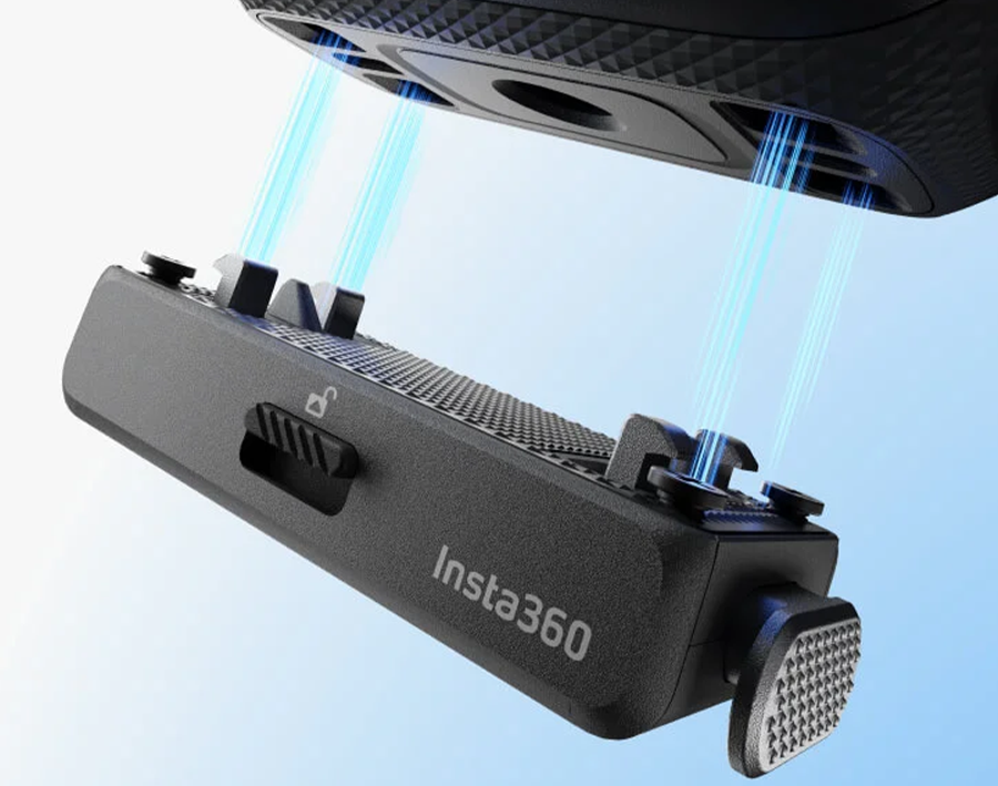 Екшн-камера Insta360 X4 Air Starter Bundle - Arctic White (CINSAAFA-SE17)