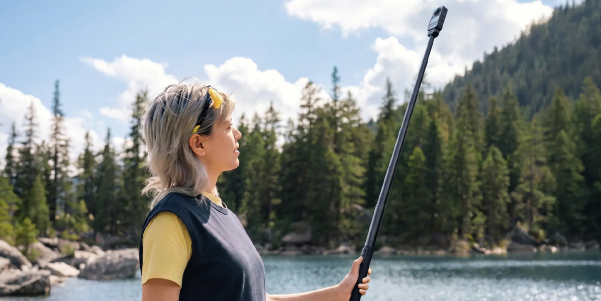 Селфи-монопод со встроенным аккумулятором Insta360 X6 Power Selfie Stick (CINSBBXP)