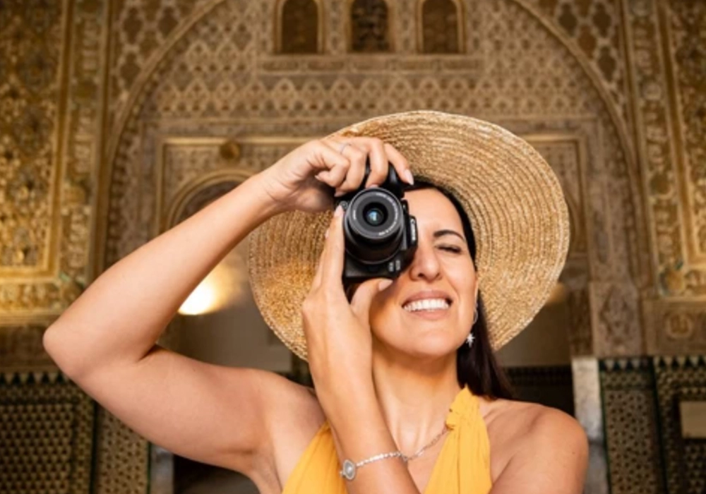 Фотоаппарат Canon EOS R10 body + Mount Adapter EF-EOS R (5331C031)