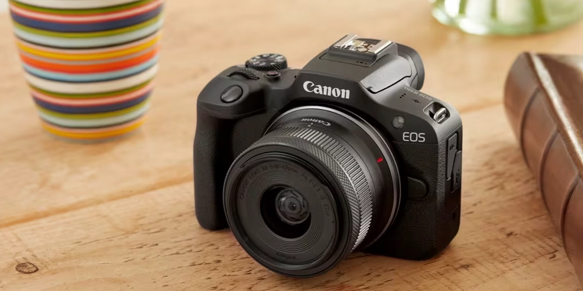 Фотоаппарат Canon EOS R100 kit [18-45mm + 55-210mm] IS STM (6052C036)