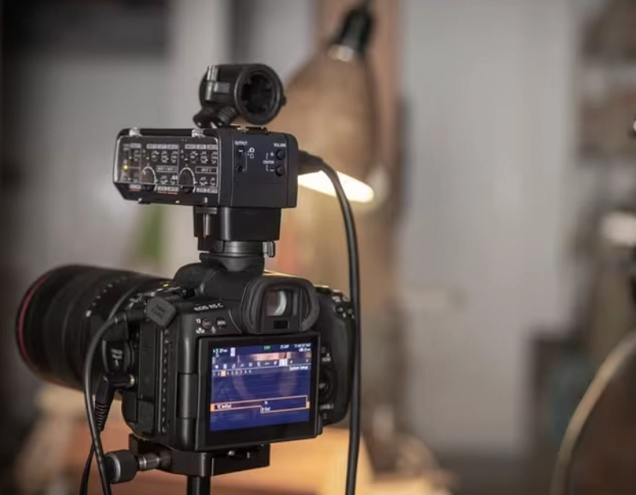 Фотоаппарат Canon EOS R5 C (5077C003AA)