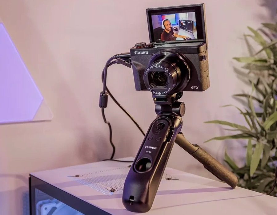 Canon PowerShot G7 X Mark III - універсальна портативна камера