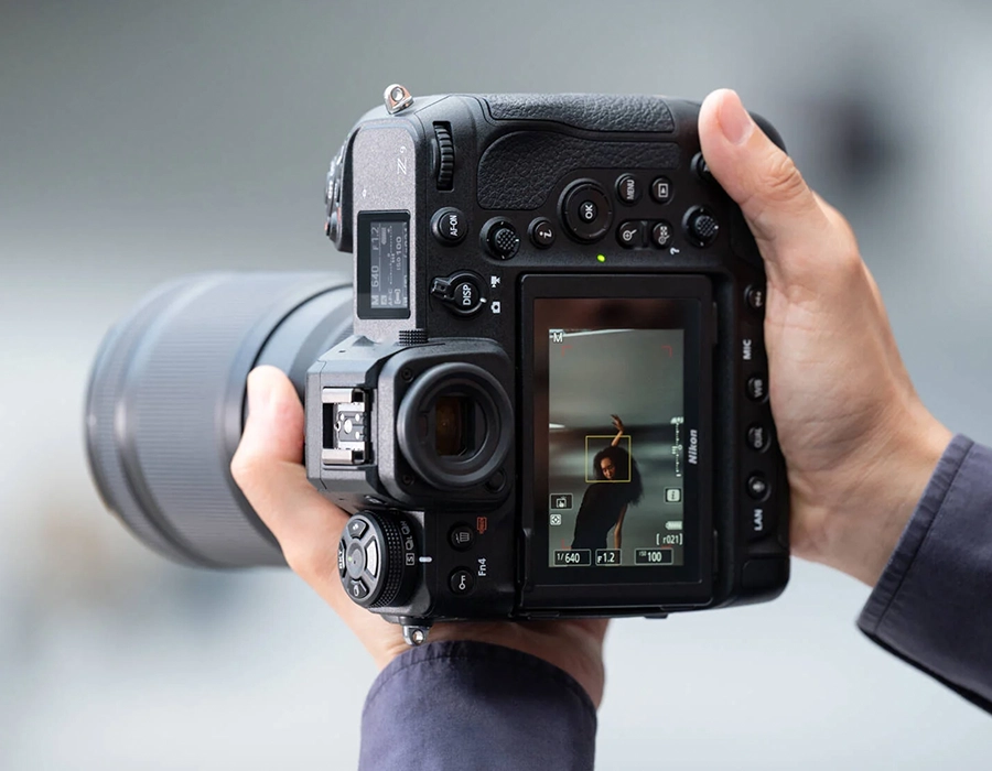 Фотоапарат Nikon Z9 Body (VOA080AE)