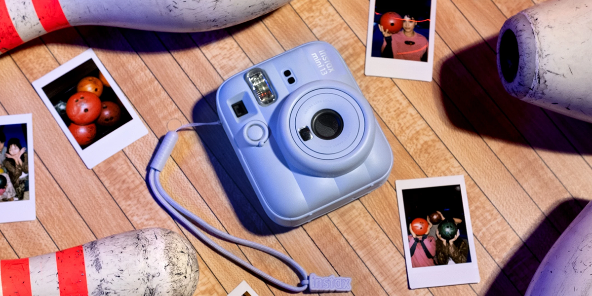 Фотокамера миттєвого друку Fujifilm Instax Mini 13 - Clay White (16963137)