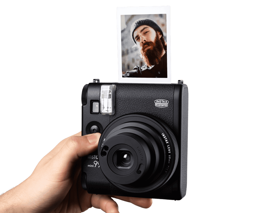Селфі в макрорежимі з камерою Fujifilm Instax Mini 99