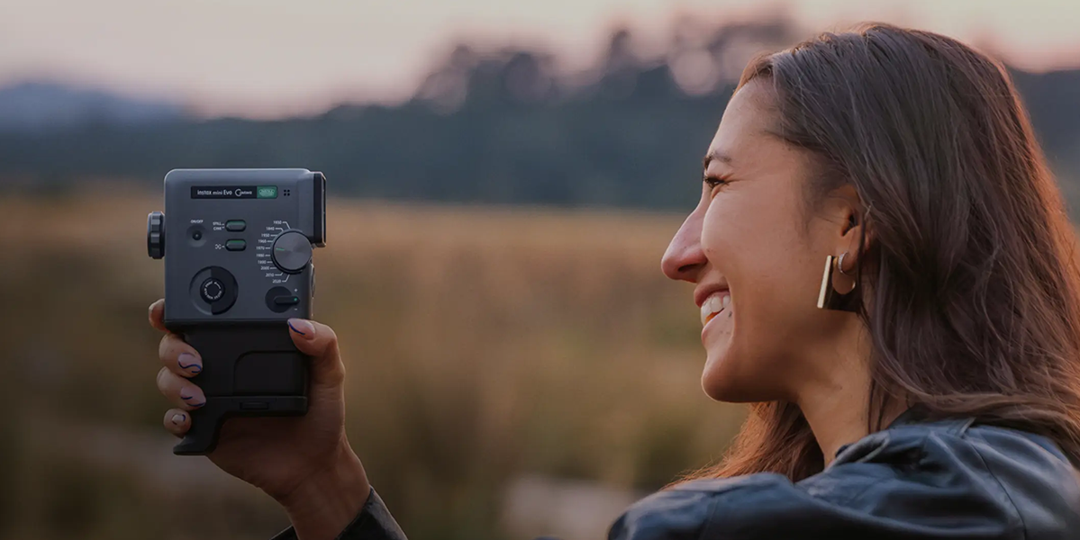 Фотокамера миттєвого друку Fujifilm Instax Mini Evo Cinema (16956029)