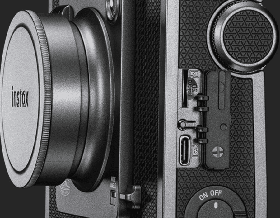 Порт USB Type-C для зарядки камери Fujifilm Instax Wide Evo