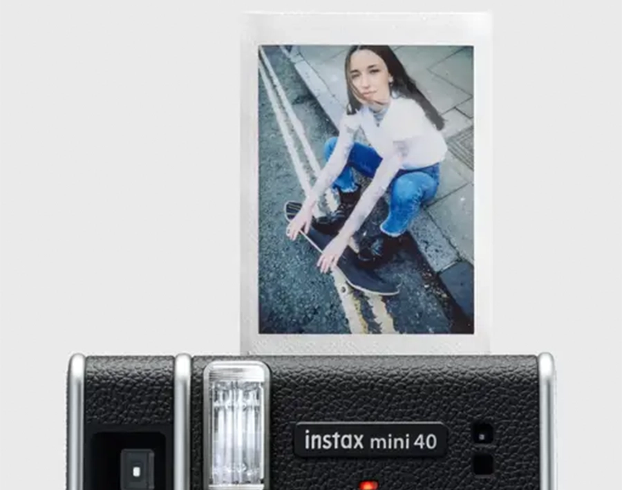Фотопленка Fujifilm Instax MINI Color Film с белой классической рамкой