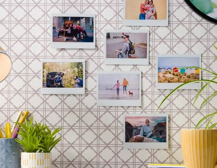 Пример моментального фото, напечатанного на плёнке Instax WIDE