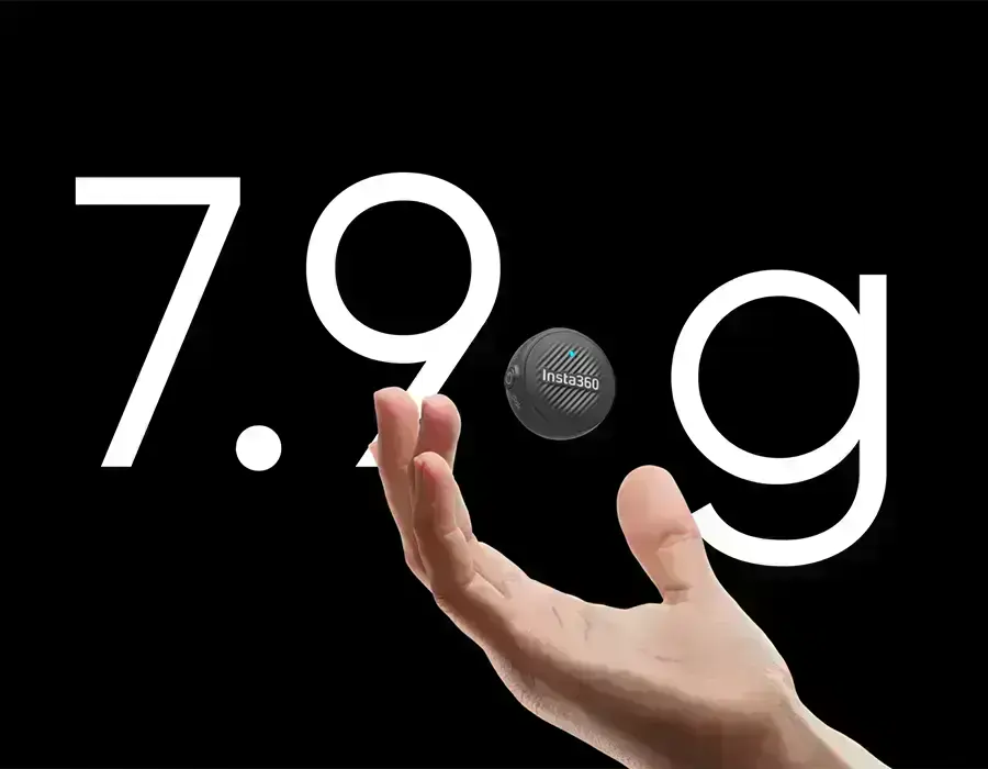 Insta360 Mic Air на одежде, закреплённый магнитом