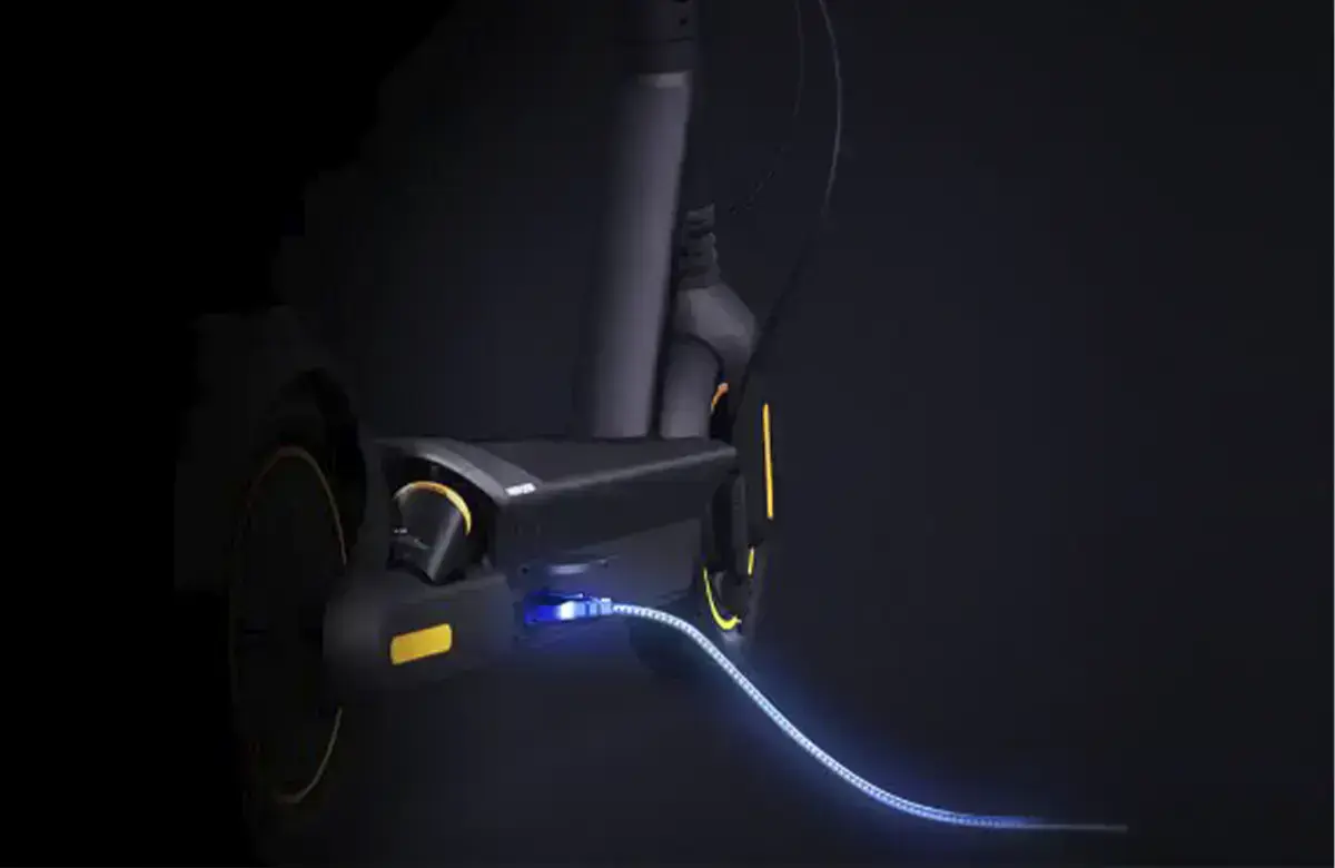 ninebot-kickscooter-max-g2-11