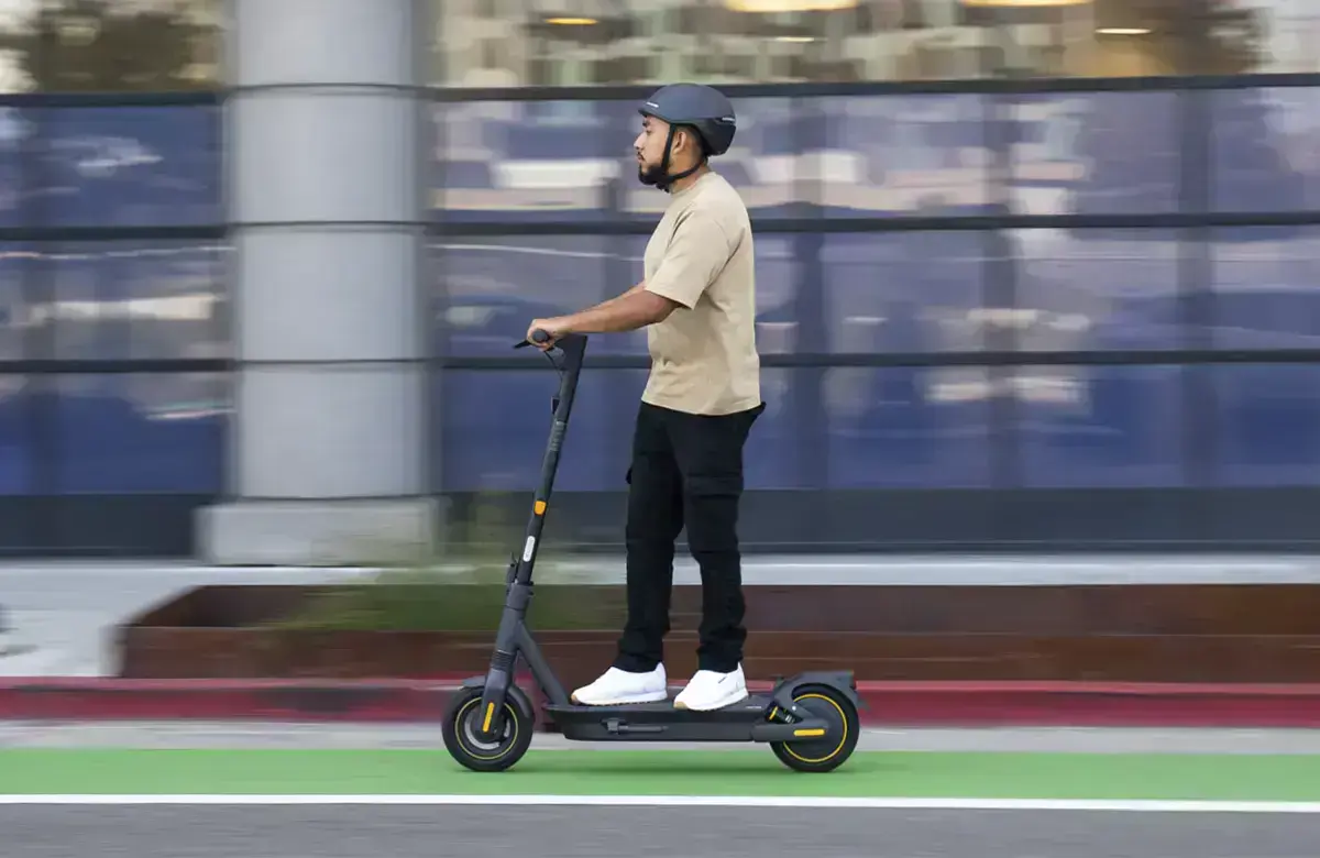 ninebot-kickscooter-max-g2-4