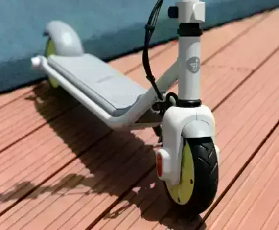inebot-by-segway-ekickscooter-zing-c-9