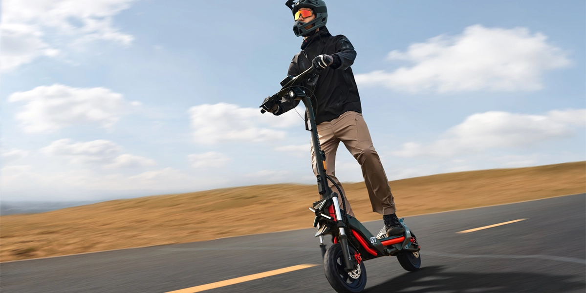 Общий вид электросамоката Ninebot ZT3 Pro E