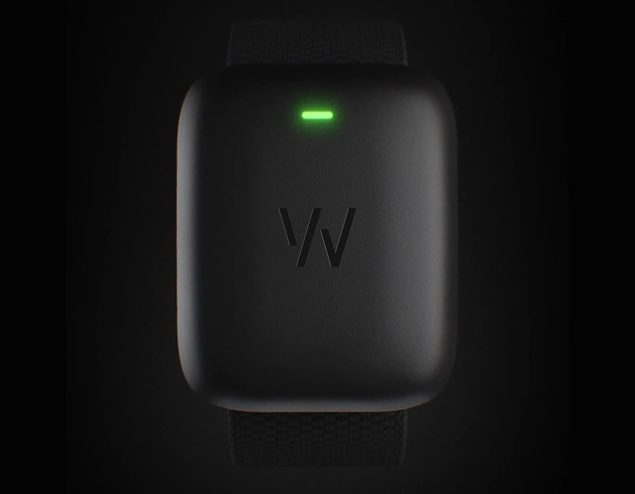 Фітнес-трекер WHOOP 5.0 з PowerPack — водонепроникним бездротовим зарядним пристроєм
