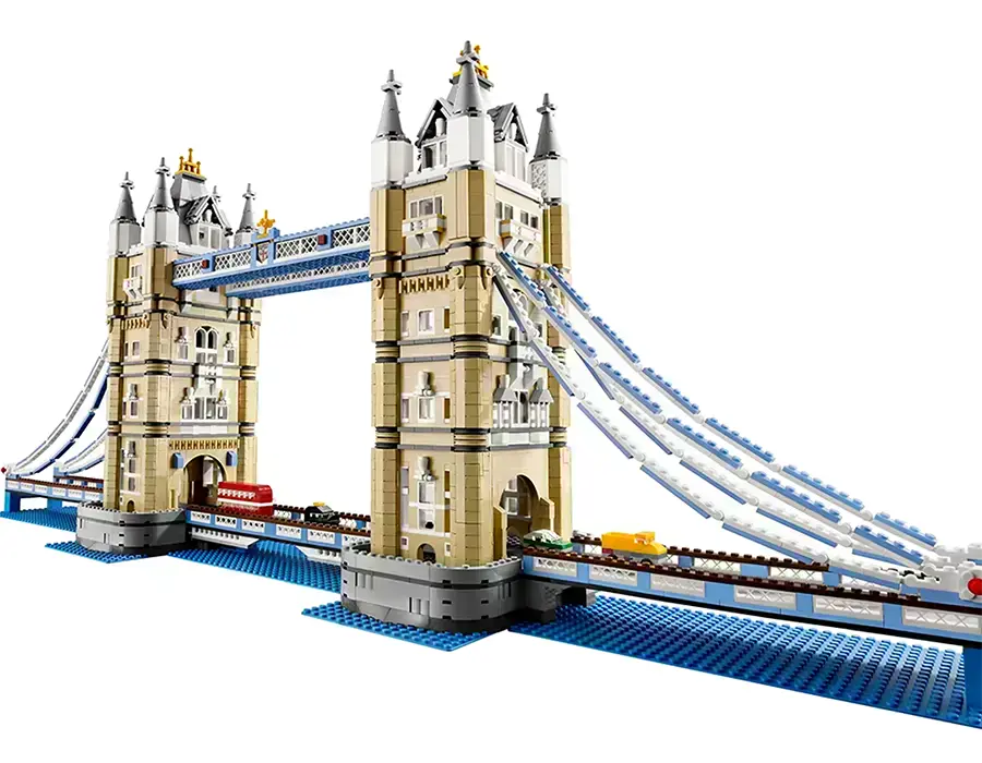 Модель LEGO Creator Тауерського мосту з розвідною частиною, подвійними вежами та мініатюрними машинами