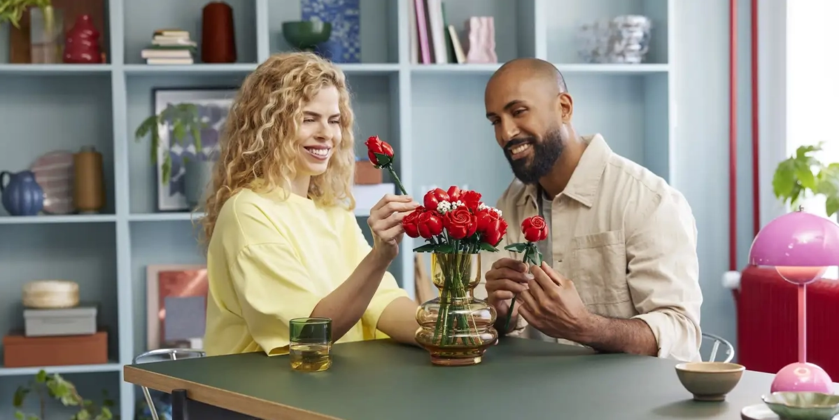 Набор LEGO Botanicals Букет роз (10328) — общий вид коробки