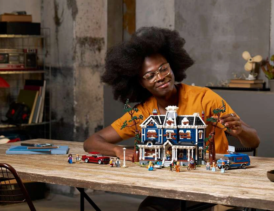 Блоковий конструктор LEGO Icons Дивні дива: Дім Крилів (11370)