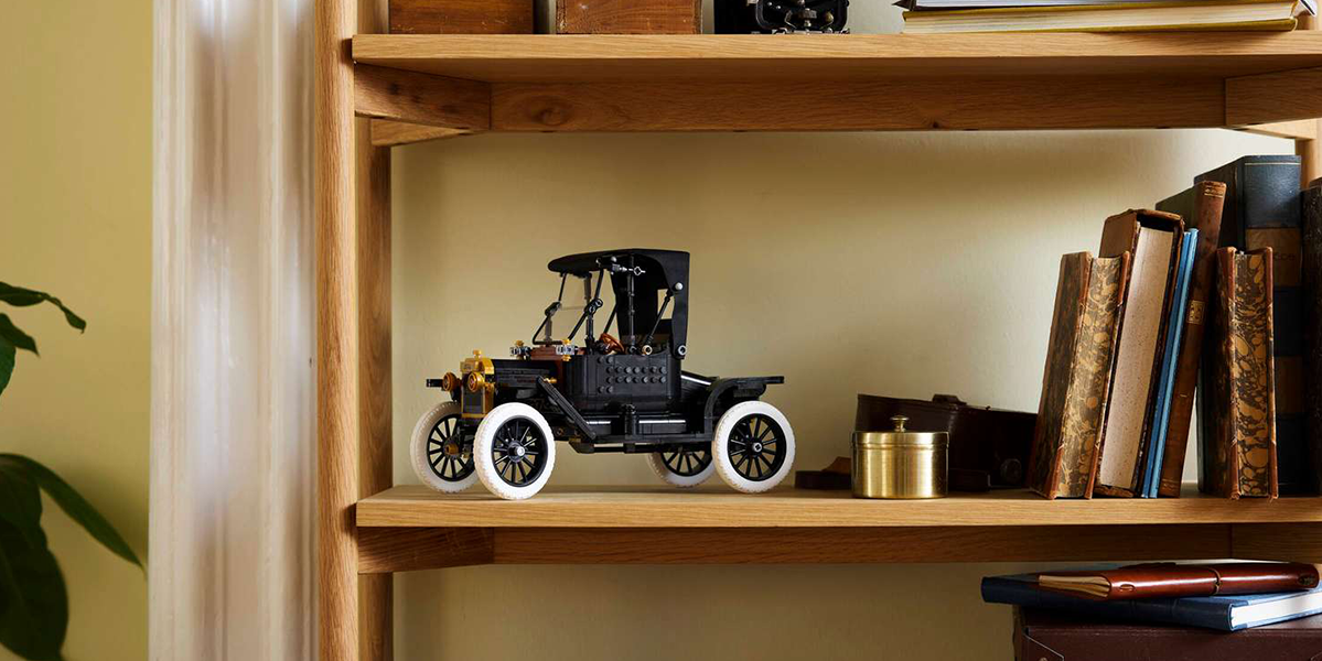Блоковий конструктор LEGO Icons Ford Model T (11376)