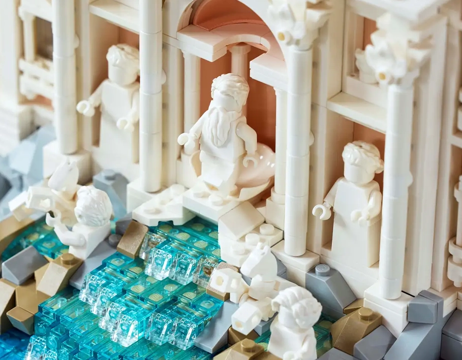 LEGO Architecture — детальний крупний план фасаду та скульптур