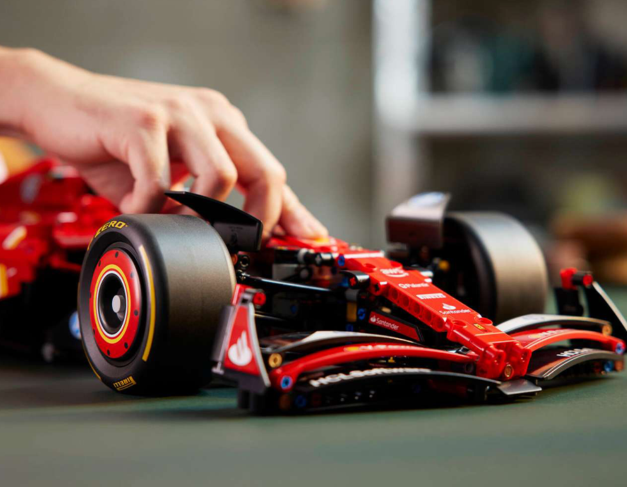 Блоковий конструктор LEGO Technic Автомобіль F1 Ferrari SF-24 (42207)