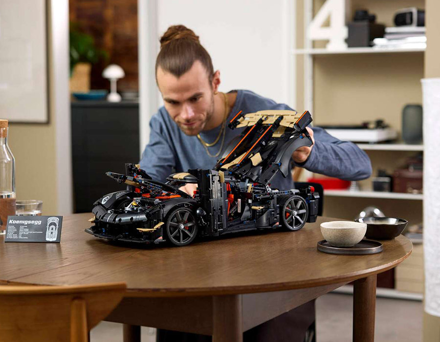 Блоковий конструктор LEGO Technic Мегакар Koenigsegg Sadair's Spear (42232)