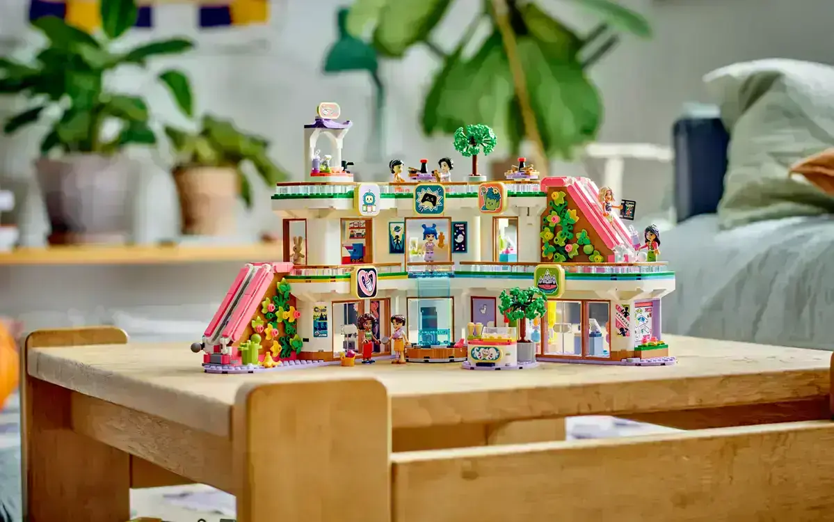 lego-friends-torgoviy-tsentr-hartleyk-siti-3