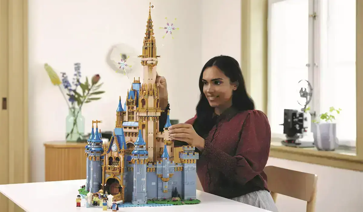 Блоковий конструктор LEGO Замок Діснея (43222)