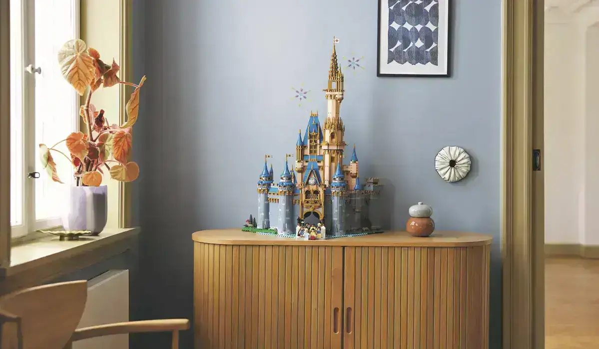 Блоковий конструктор LEGO Замок Діснея (43222)