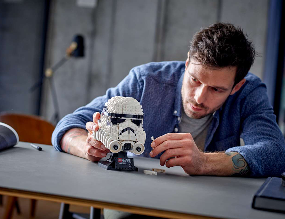 Блоковый конструктор LEGO Star Wars Шлем штурмовика (75276)