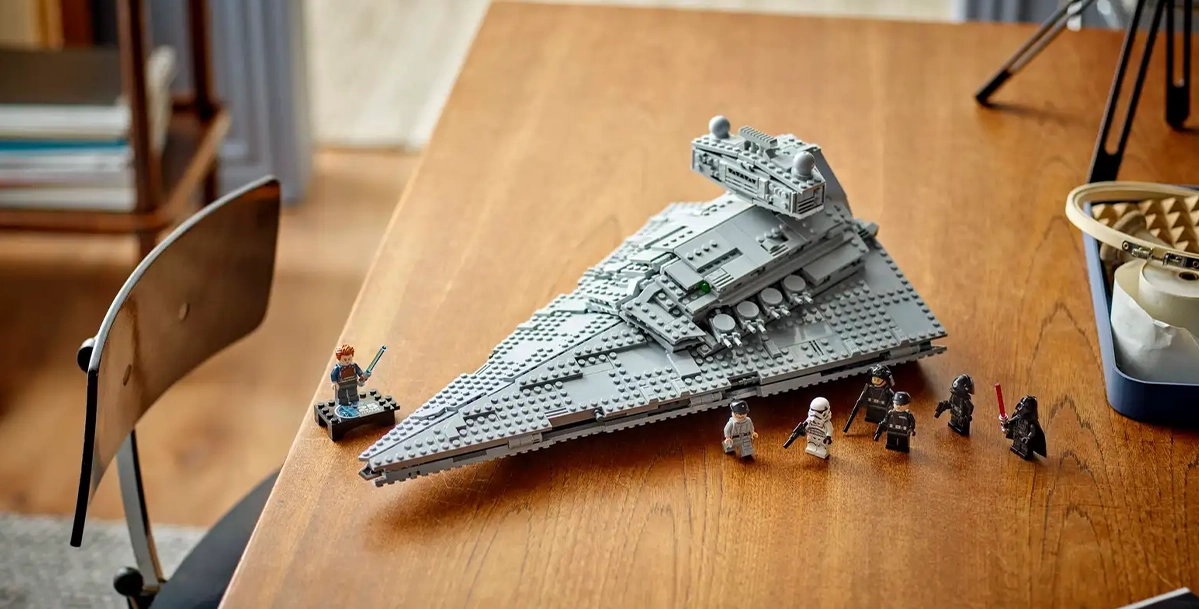 Збірна модель LEGO Star Wars Імперський зоряний руйнівник 75394 у зібраному вигляді