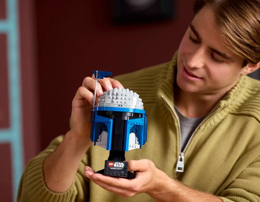 LEGO Star Wars 75408: процесс сборки шлема Джанго Фетта