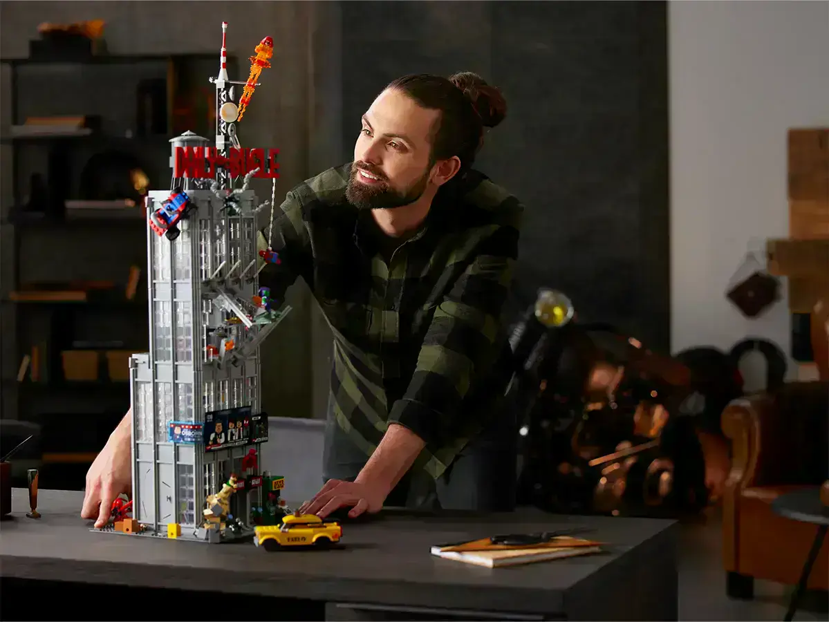 lego-super-heroes-daily-bugle-2