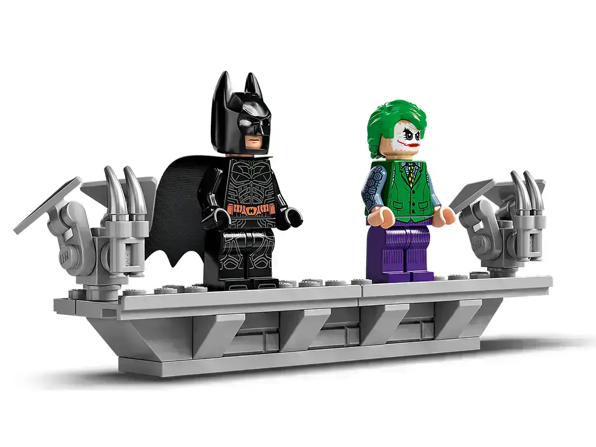 lego-betmobil-tumbler-5