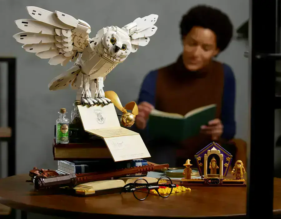 LEGO Harry Potter Hogwarts Icons - Гедвіга і запрошення до Гоґвортсу